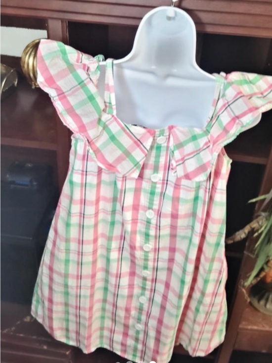 crown & ivy Dresses & Skirts - crown & ivy Pink and Green Plaid Ruffle-Shoulder Button-Front Top